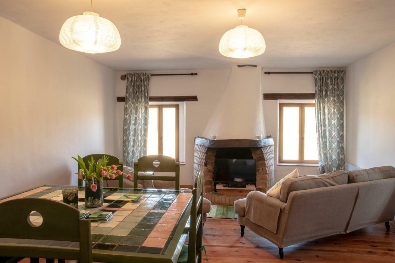 Ferienwohnung La Cour De L'Olivier Chalabre Exterior foto